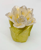 
              2.5" Flower Candle
            