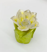 
              2.5" Flower Candle
            