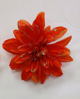 
              6.5" Dahlia Clip
            